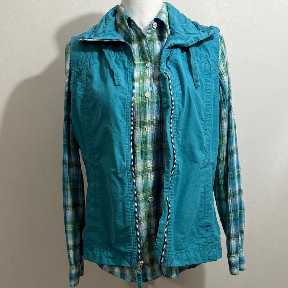 Bundle: Columbia Teal Blue Zip Up Vest Med + Izod Plaid Button Up Shirt Small